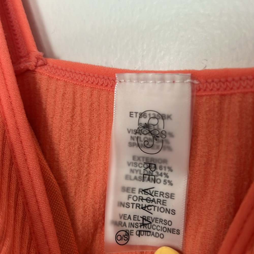 Stretchy Ribbed Tank Top - Picture 3 of 5